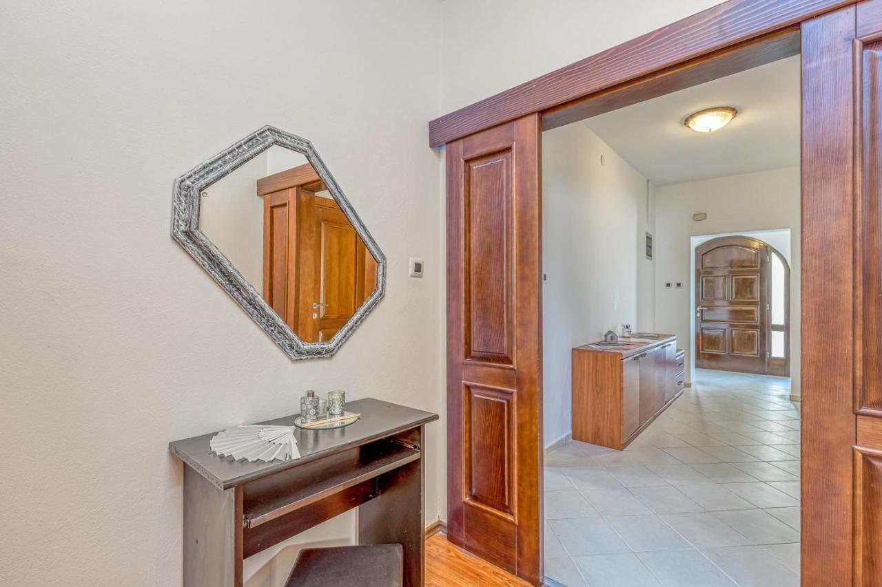Villa Agatta With Private Pool Smoljanci 외부 사진